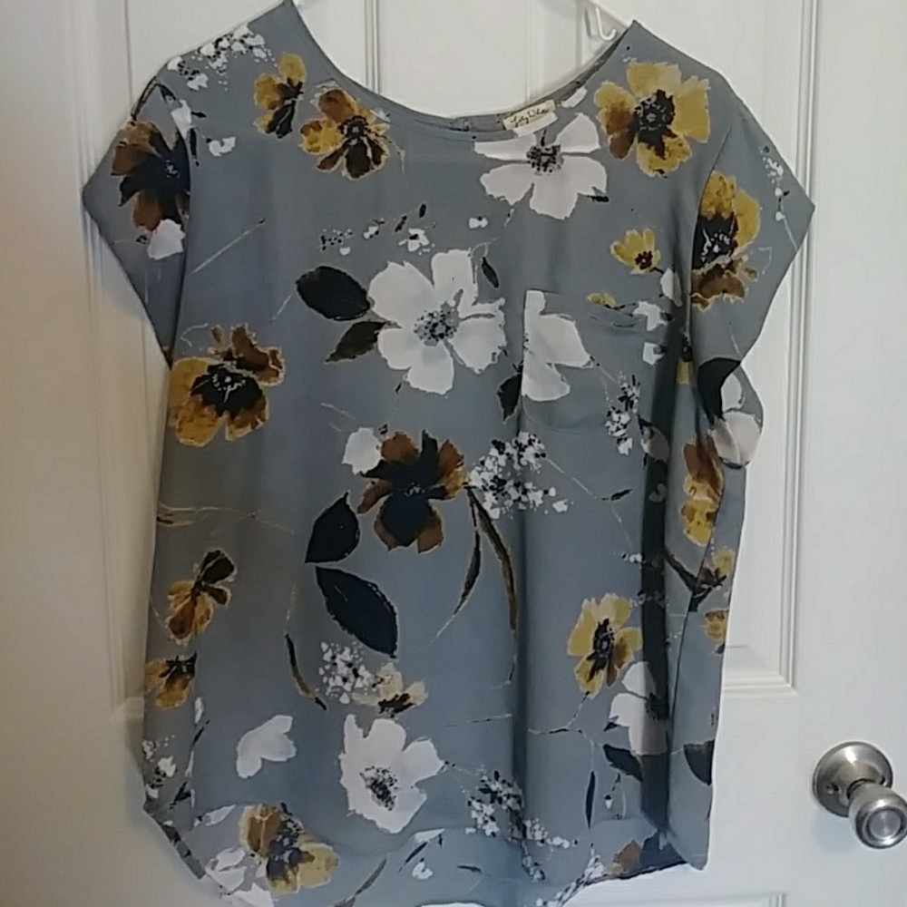 Floral top